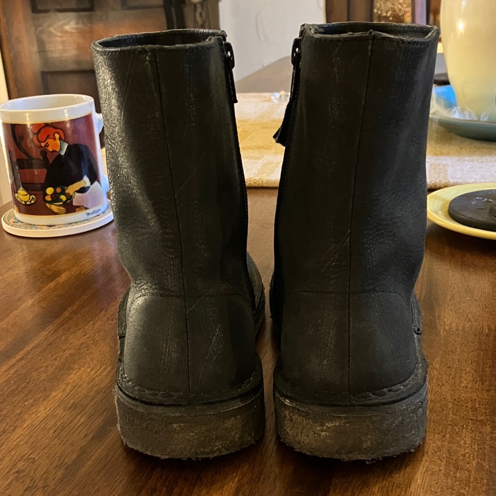 Clarks Originals Desert Boots - Picture 2 of 11